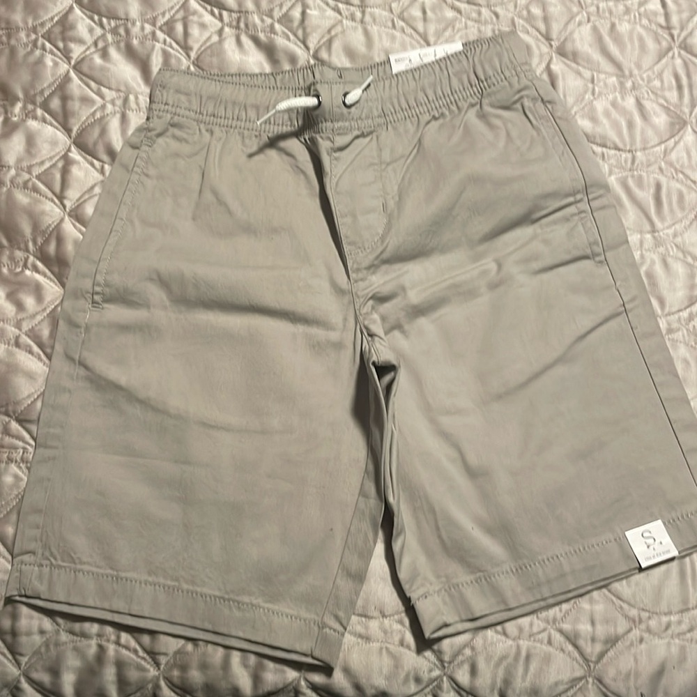 Boys light gray shorts